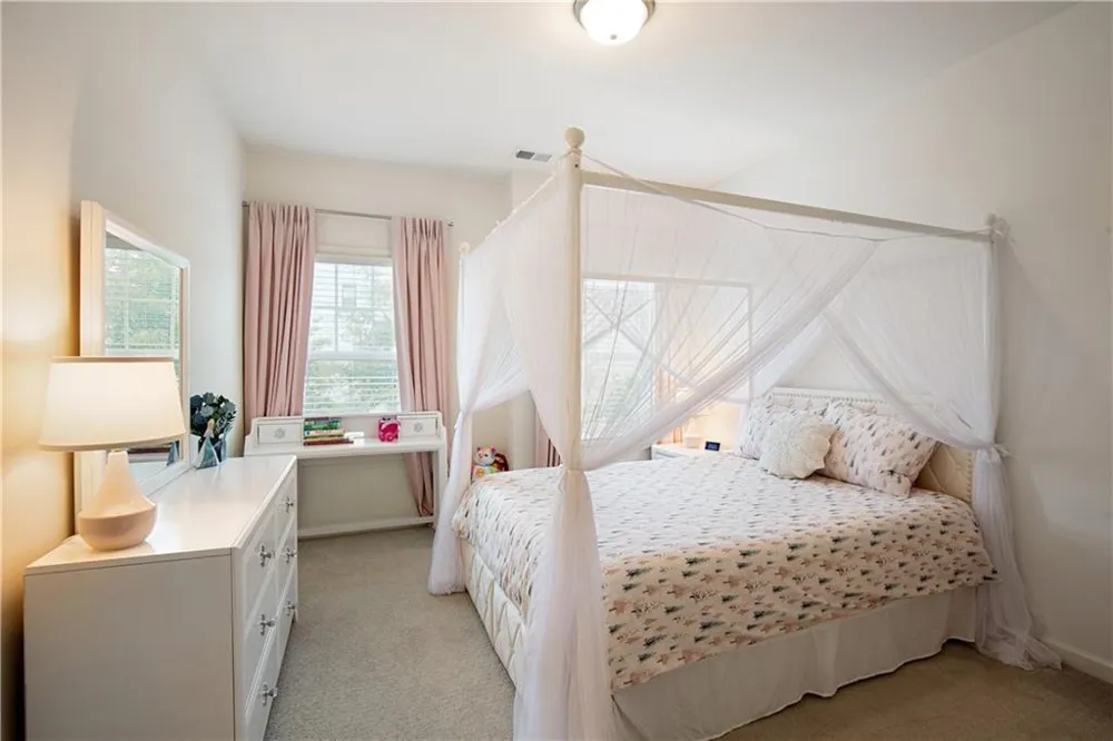 20034 Windalier Way Roswell, GA 30076