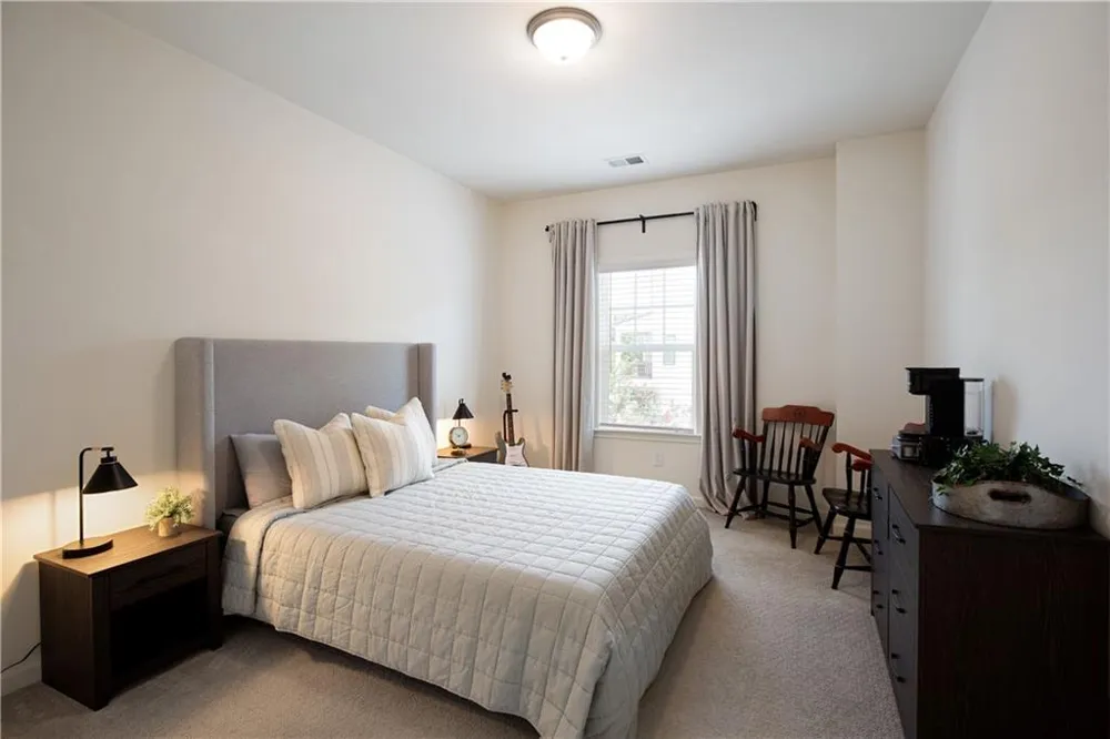 20034 Windalier Way Roswell, GA 30076
