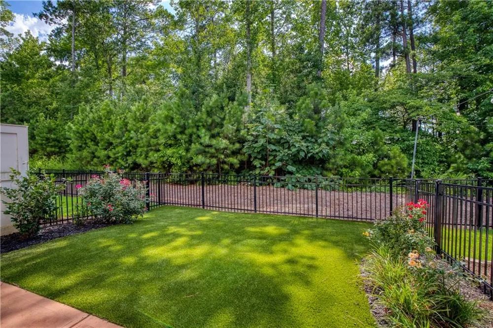 20034 Windalier Way Roswell, GA 30076