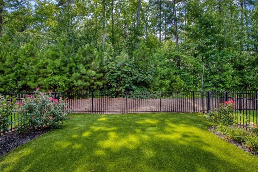 20034 Windalier Way Roswell, GA 30076
