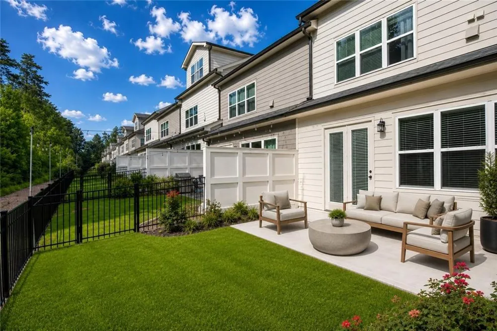 20034 Windalier Way Roswell, GA 30076