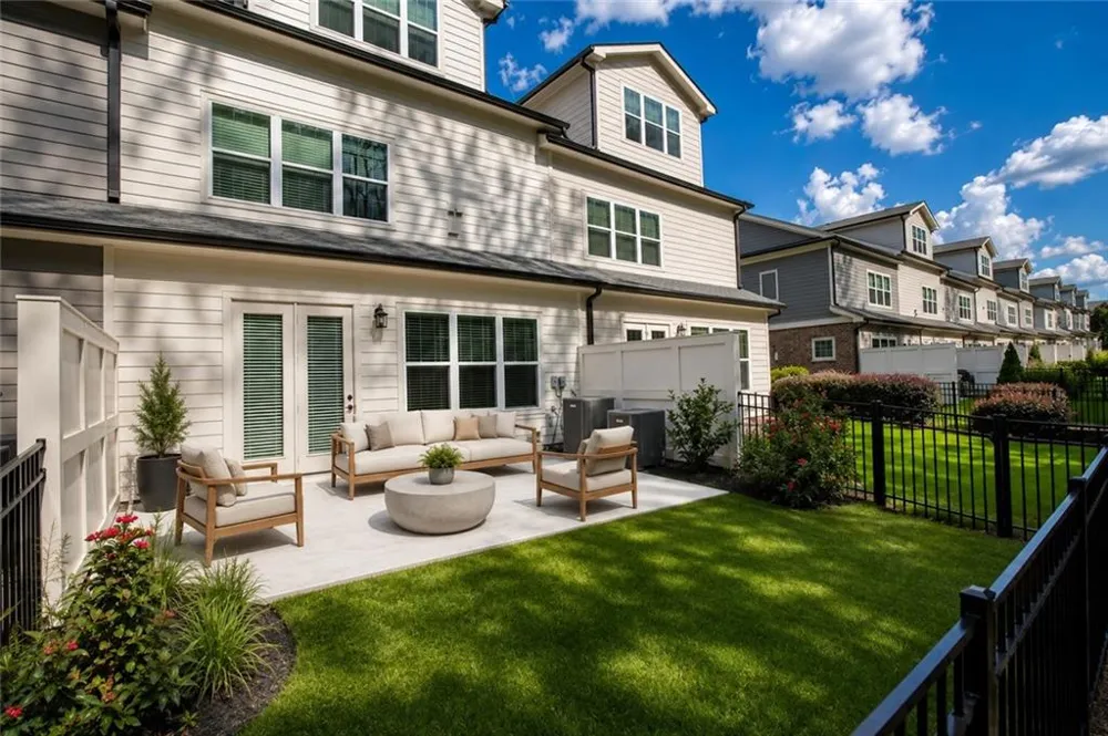 20034 Windalier Way Roswell, GA 30076