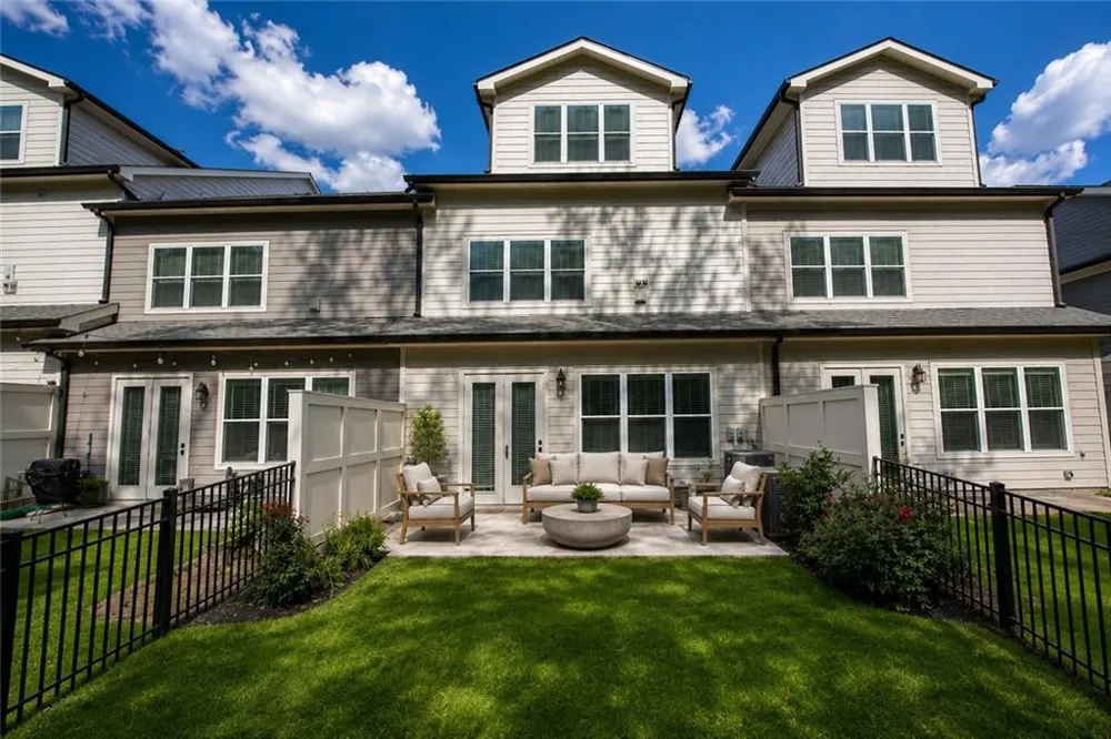 20034 Windalier Way Roswell, GA 30076