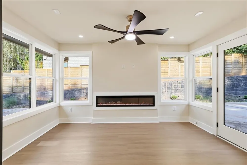 1447 Skyhaven Road Atlanta, GA 30316