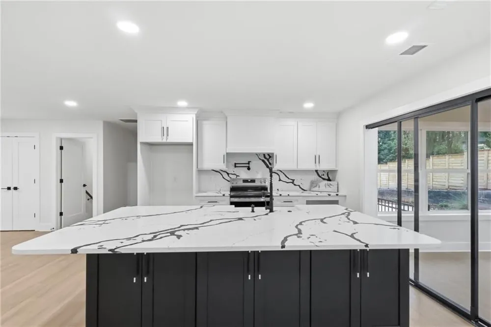 1447 Skyhaven Road Atlanta, GA 30316