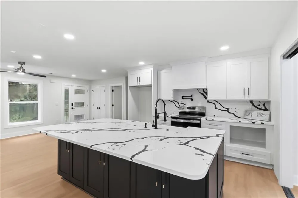 1447 Skyhaven Road Atlanta, GA 30316