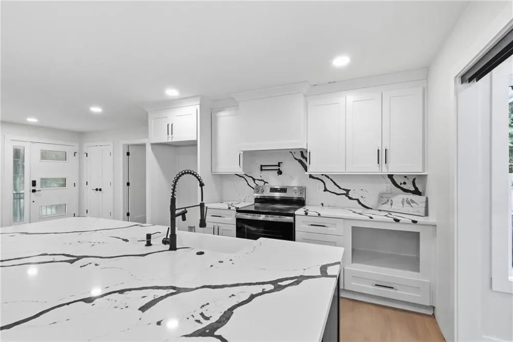1447 Skyhaven Road Atlanta, GA 30316