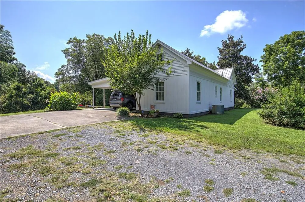 5247 Roland Hayes Parkway SW Calhoun, GA 30701