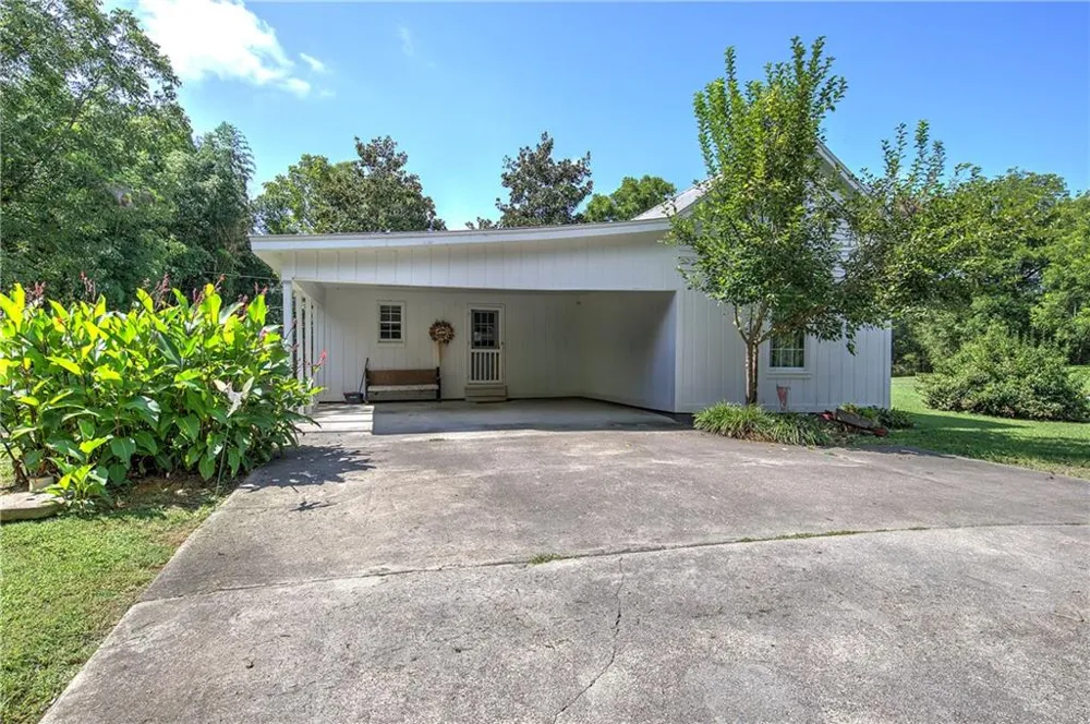 5247 Roland Hayes Parkway SW Calhoun, GA 30701