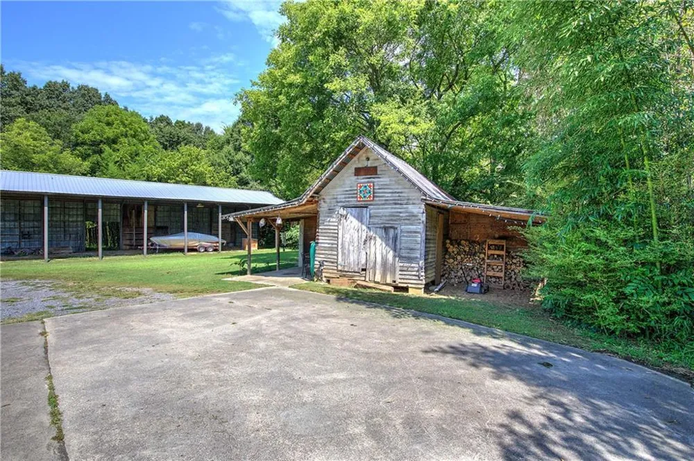 5247 Roland Hayes Parkway SW Calhoun, GA 30701