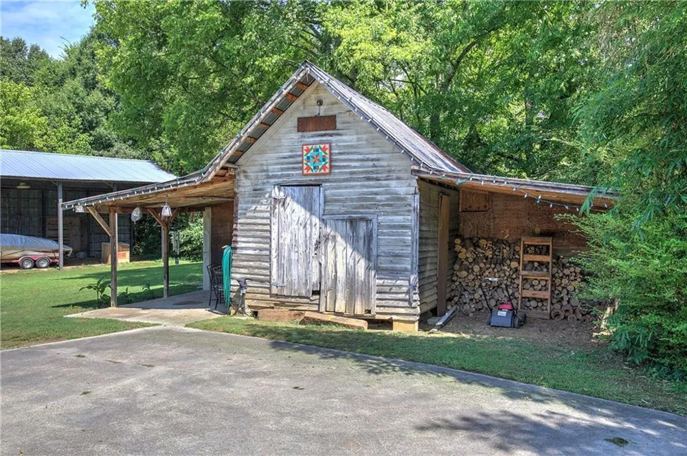 5247 Roland Hayes Parkway SW Calhoun, GA 30701