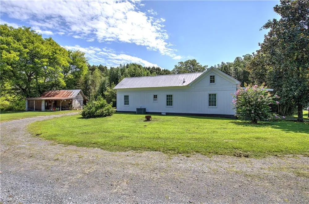 5247 Roland Hayes Parkway SW Calhoun, GA 30701