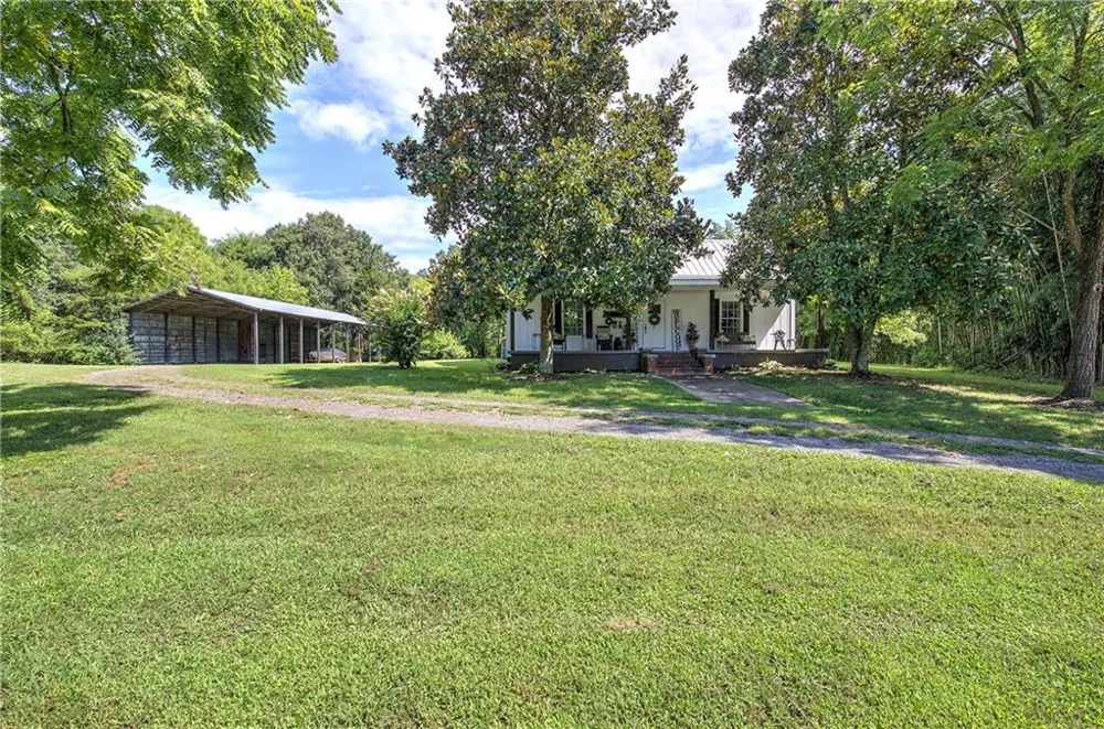 5247 Roland Hayes Parkway SW Calhoun, GA 30701