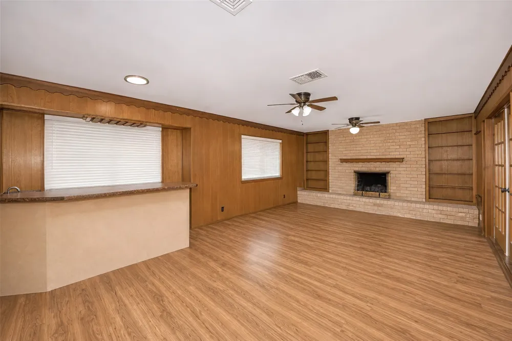 5513 Scott Drive North Richland Hills, TX 76180