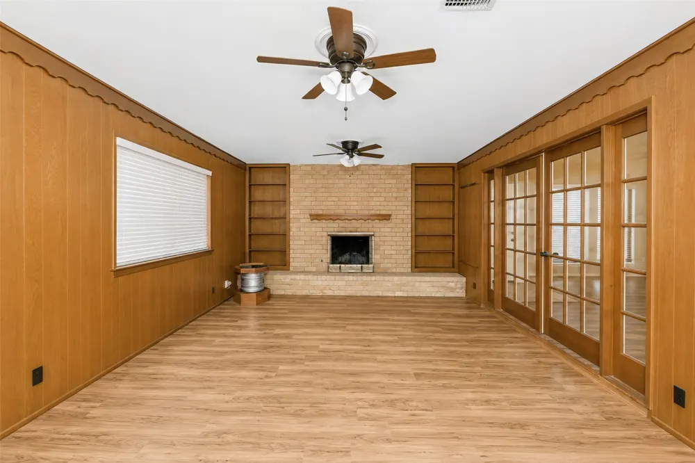 5513 Scott Drive North Richland Hills, TX 76180