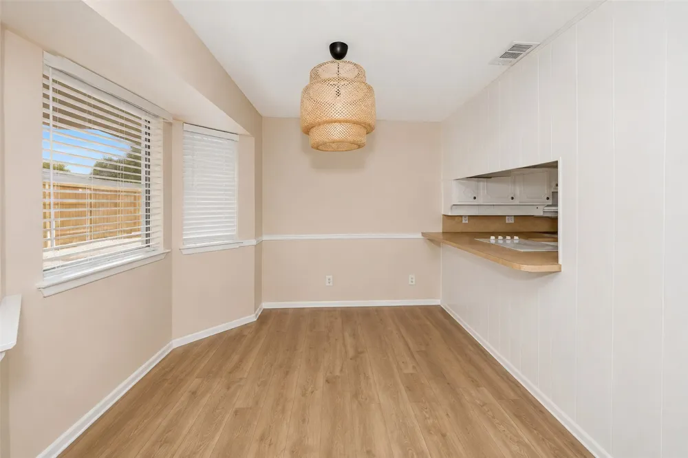 5513 Scott Drive North Richland Hills, TX 76180