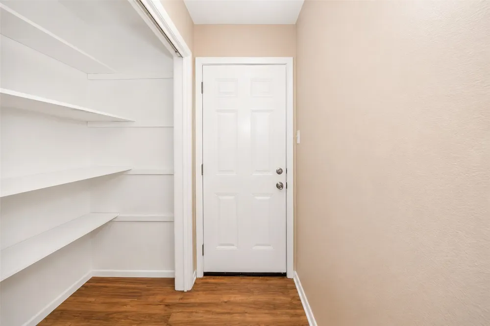 5513 Scott Drive North Richland Hills, TX 76180