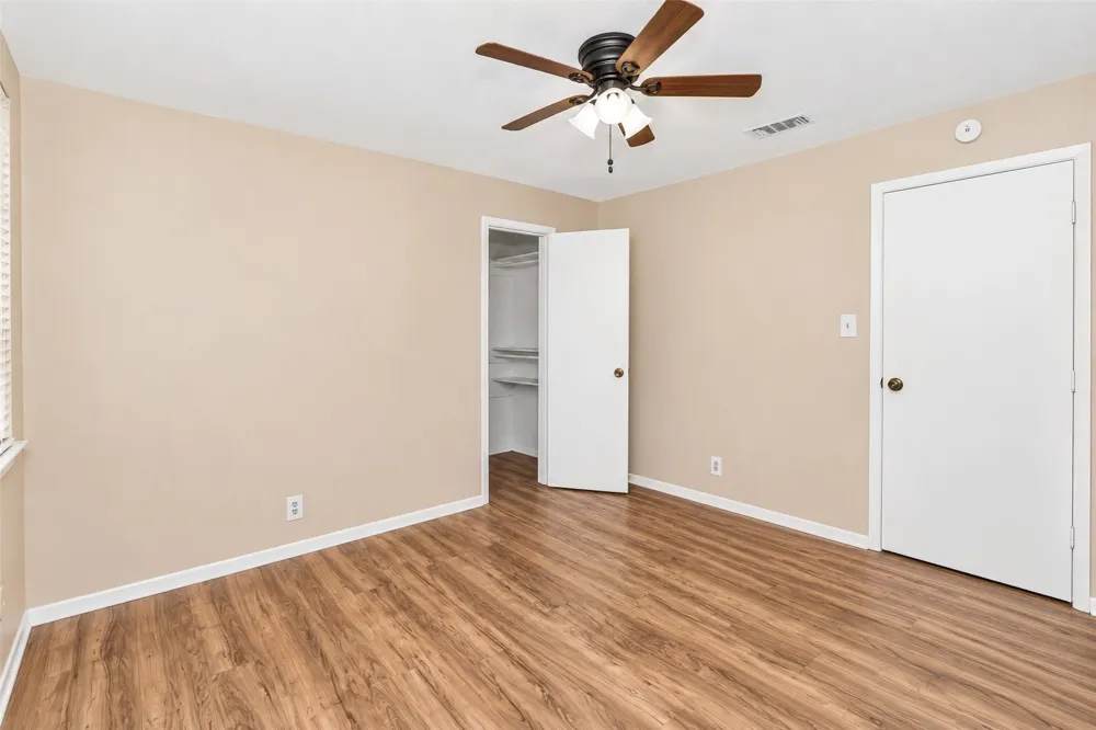 5513 Scott Drive North Richland Hills, TX 76180