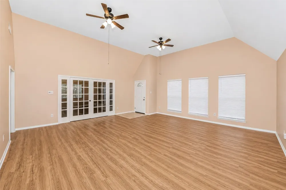 5513 Scott Drive North Richland Hills, TX 76180