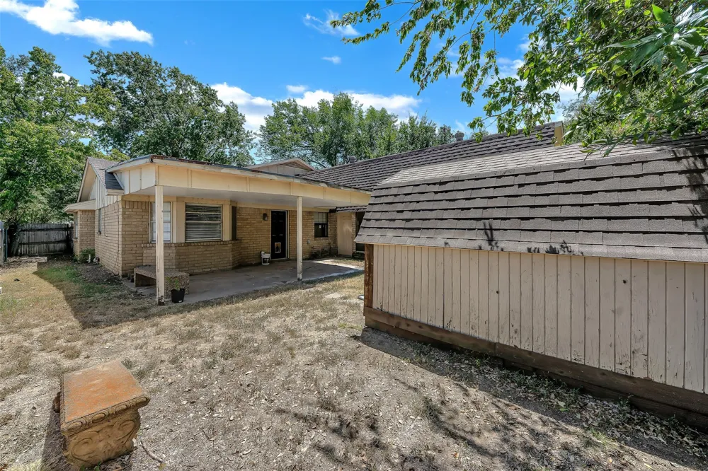 5513 Scott Drive North Richland Hills, TX 76180