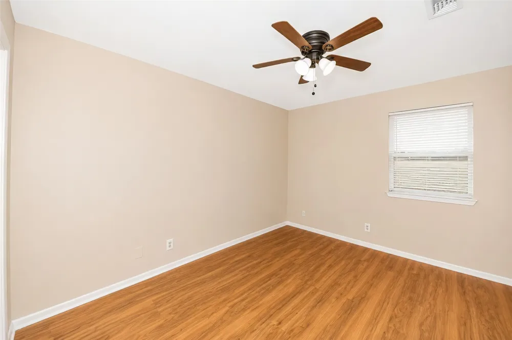 5513 Scott Drive North Richland Hills, TX 76180