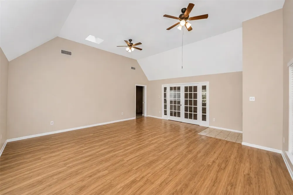5513 Scott Drive North Richland Hills, TX 76180