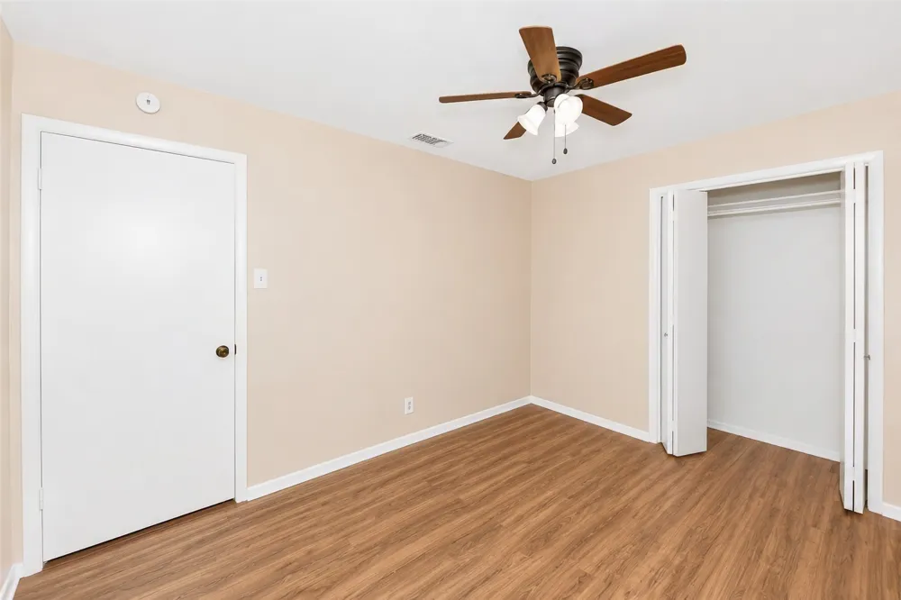 5513 Scott Drive North Richland Hills, TX 76180