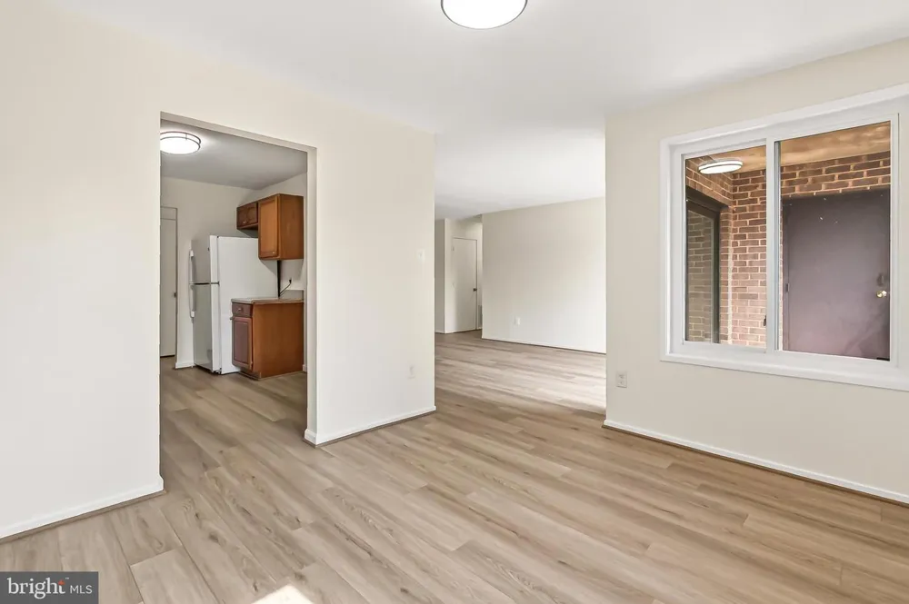503 FLORIDA AVENUE #104 Herndon, VA 20170