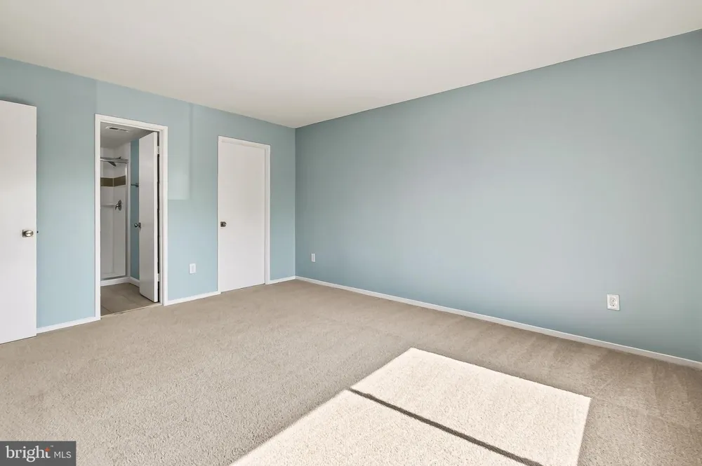 503 FLORIDA AVENUE #104 Herndon, VA 20170