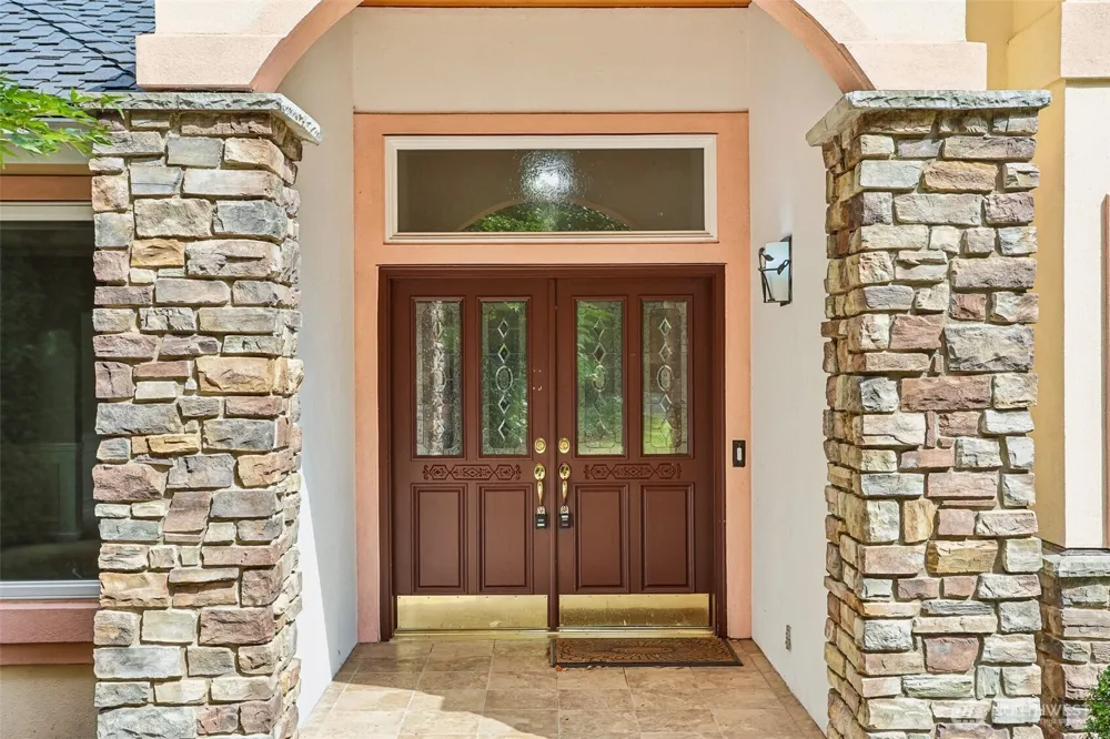 16580 SE 58th Place Bellevue, WA 98006