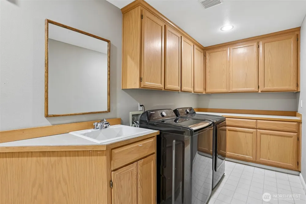16580 SE 58th Place Bellevue, WA 98006