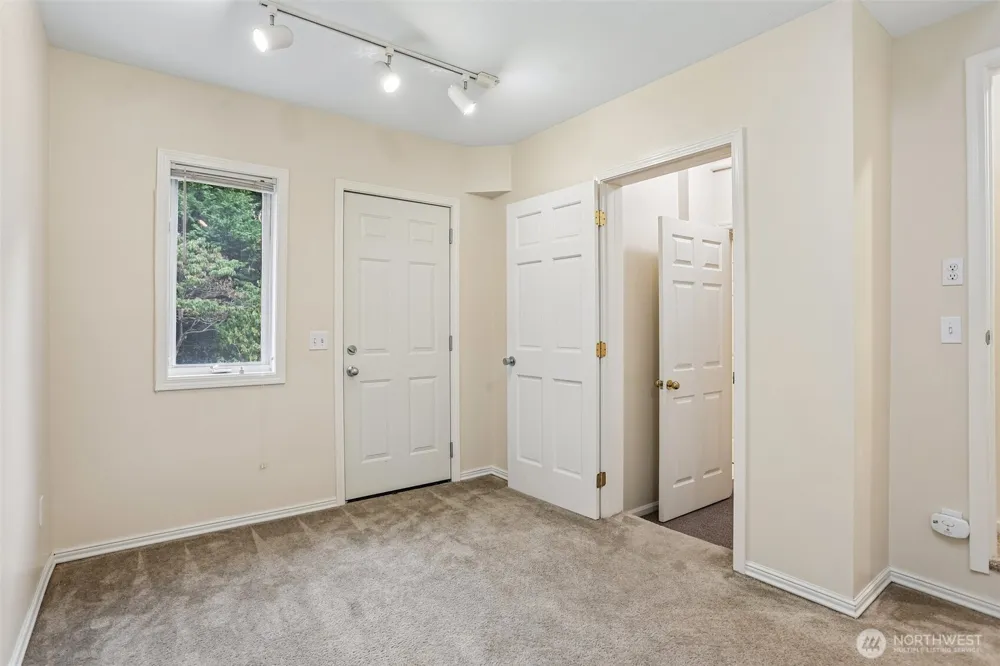 16580 SE 58th Place Bellevue, WA 98006
