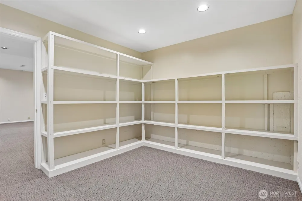 16580 SE 58th Place Bellevue, WA 98006
