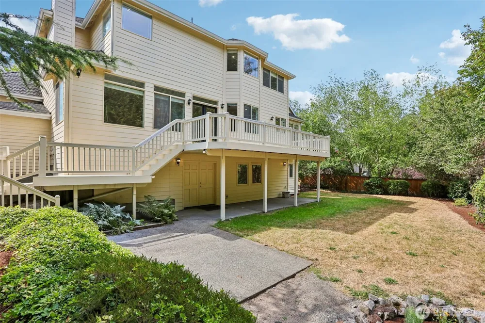 16580 SE 58th Place Bellevue, WA 98006
