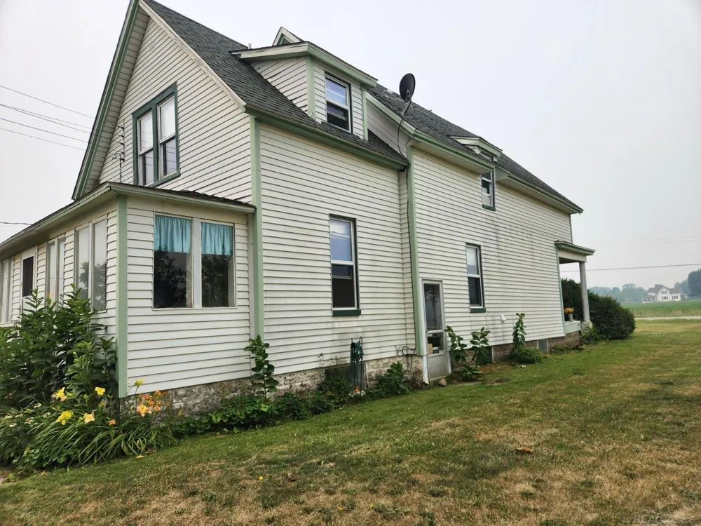 71040 Omo Road Richmond Township, MI 48062