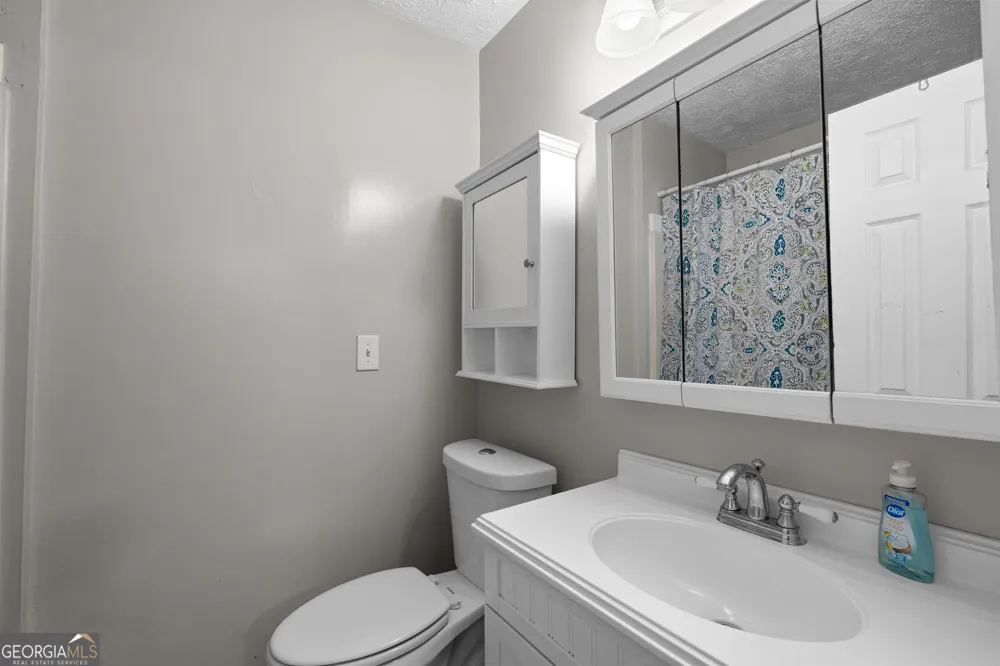 21 Barberry DR Newnan, GA 30265