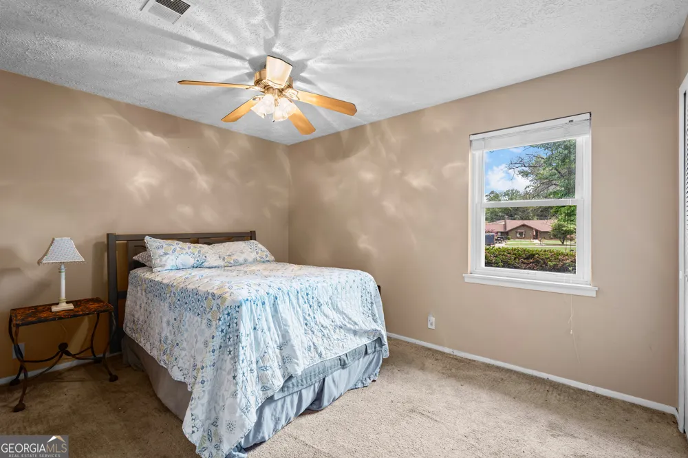 21 Barberry DR Newnan, GA 30265
