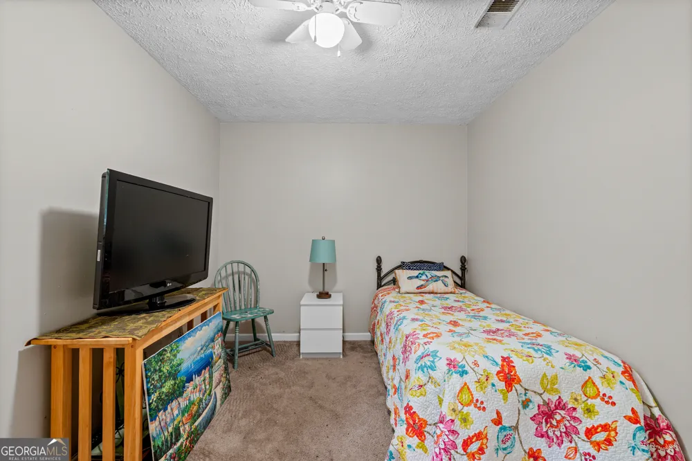 21 Barberry DR Newnan, GA 30265