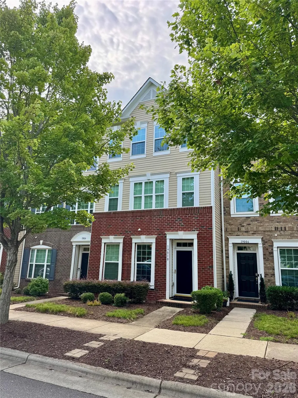 19010 Lake Breeze Drive Cornelius, NC 28031