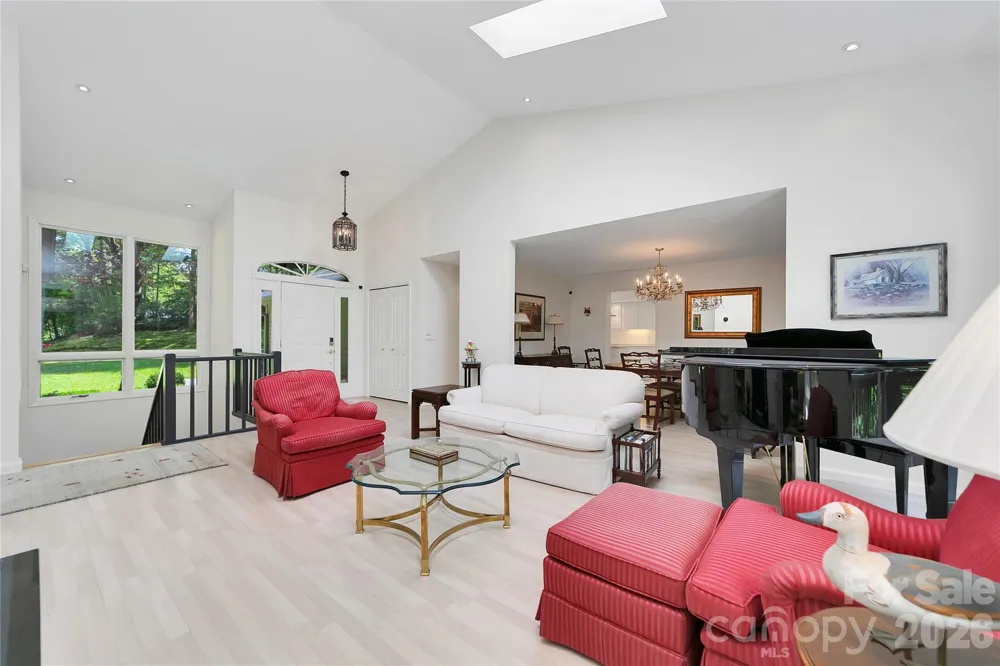 4 Nvya Court Brevard, NC 28712