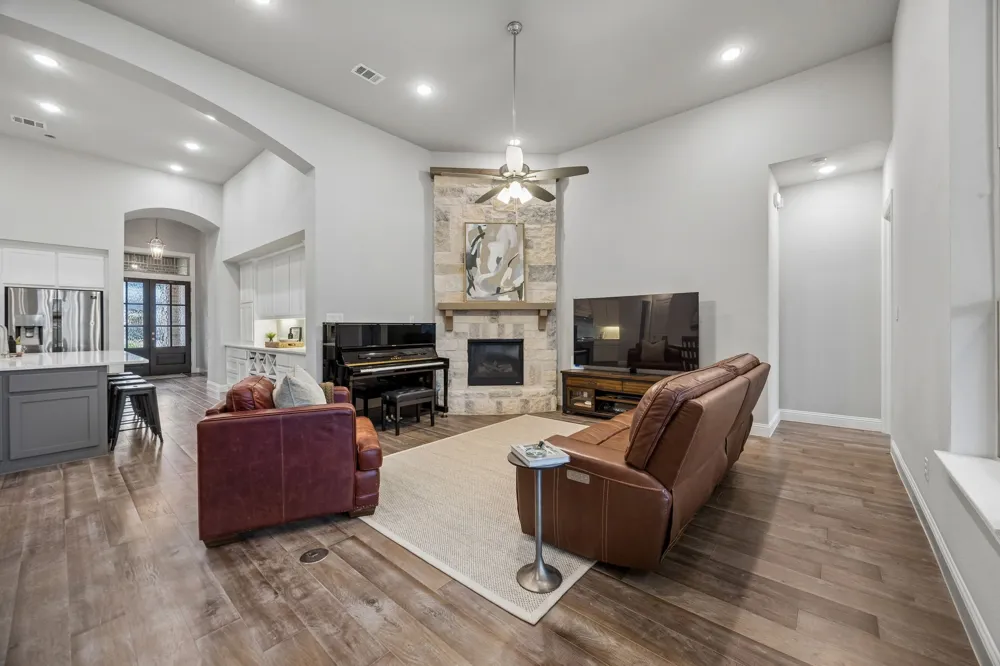 1950 Foxglen Drive Prosper, TX 75078