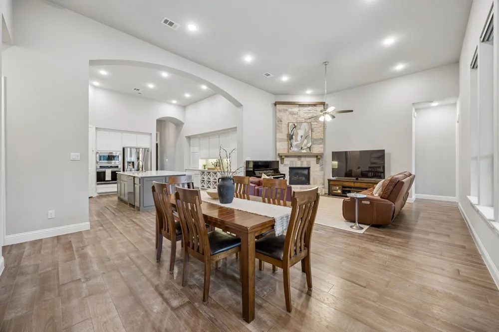 1950 Foxglen Drive Prosper, TX 75078