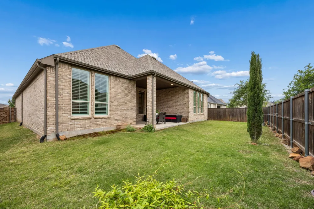 1950 Foxglen Drive Prosper, TX 75078