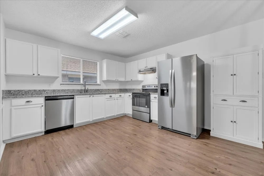 2460 Mallory Lane Lancaster, TX 75134