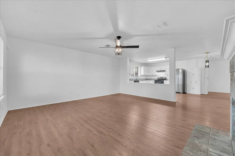 2460 Mallory Lane Lancaster, TX 75134