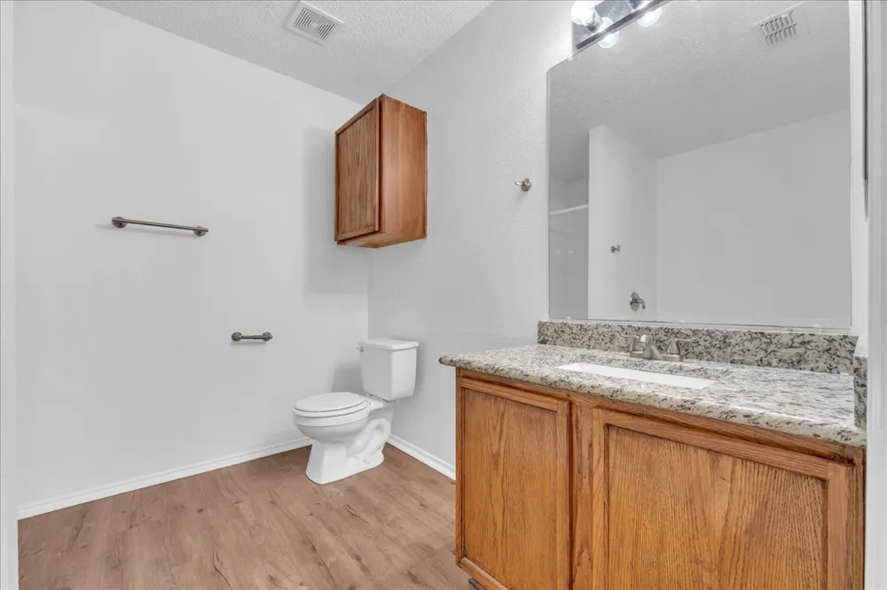 2460 Mallory Lane Lancaster, TX 75134