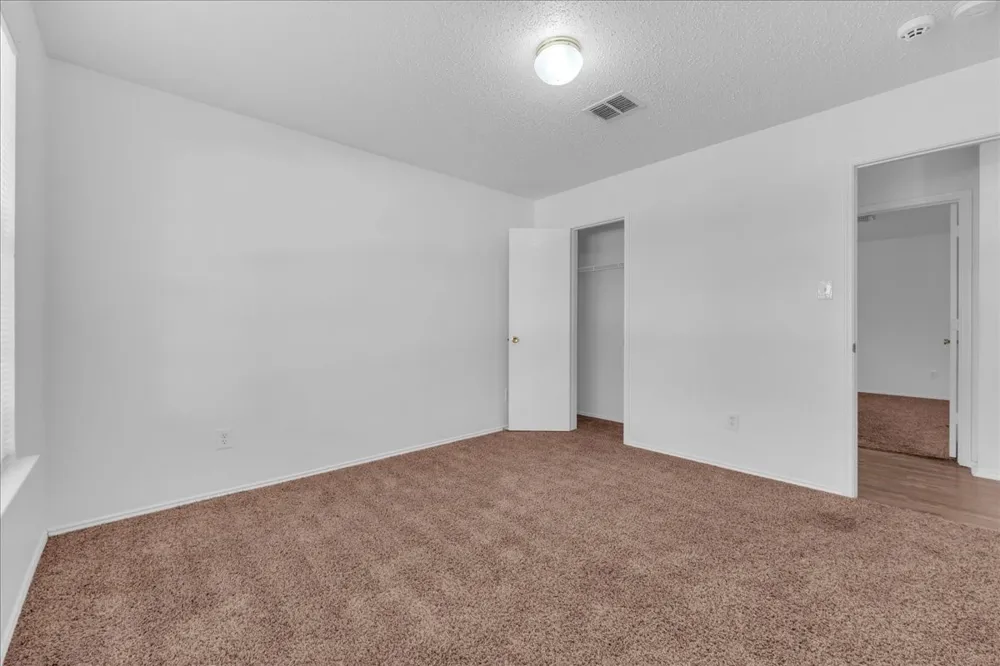 2460 Mallory Lane Lancaster, TX 75134