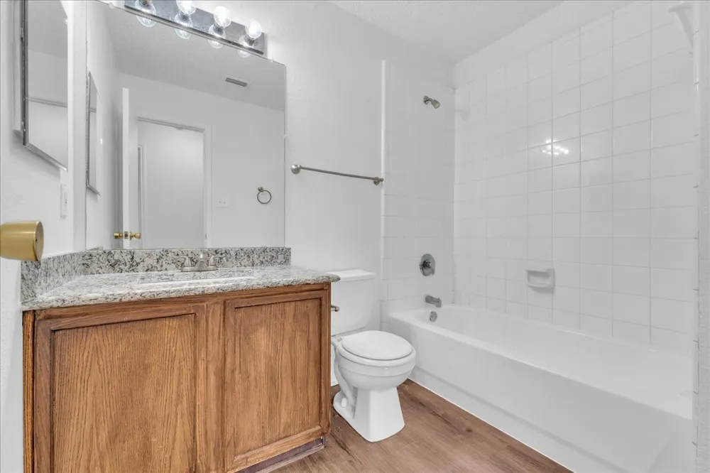 2460 Mallory Lane Lancaster, TX 75134