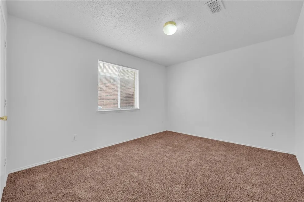 2460 Mallory Lane Lancaster, TX 75134