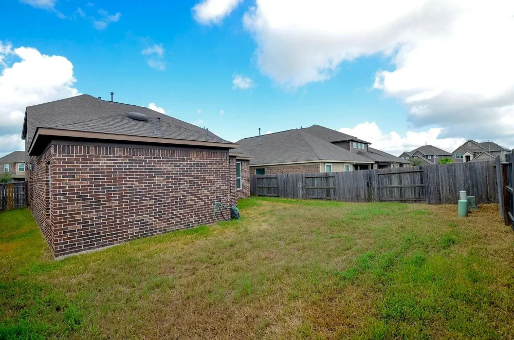 5443 Grand View Drive Brookshire, TX 77423